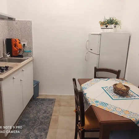 La Casetta Di Toto' بيت للعطل